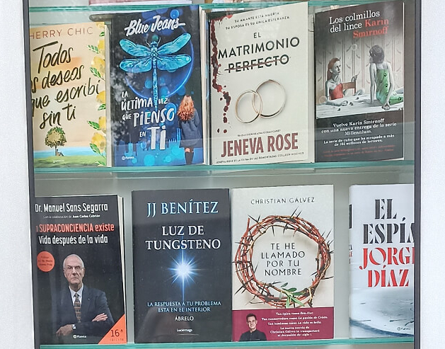 Foto Fachada Libros, Librería el Carmen